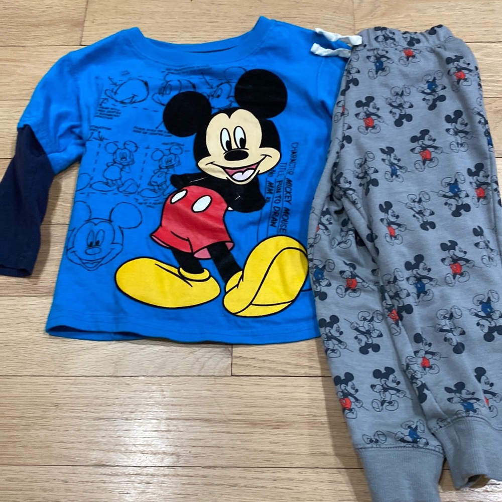Disney Mickey Mouse top and sweatpants outfit sz 4t boys